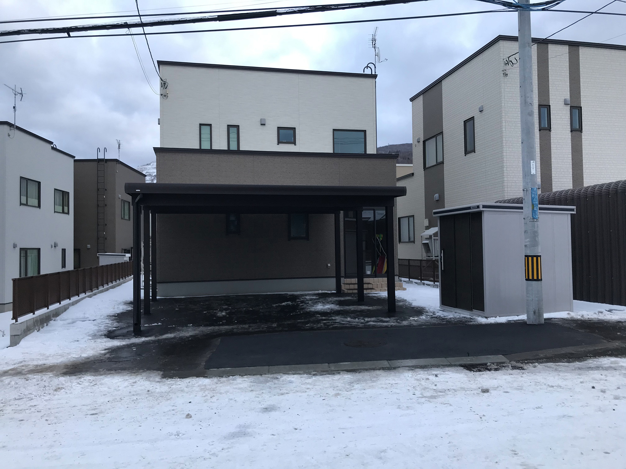 意外と知られていない縁石の切り下げ 外構会社コラム 小樽のエクステリア会社 爽ガーデン